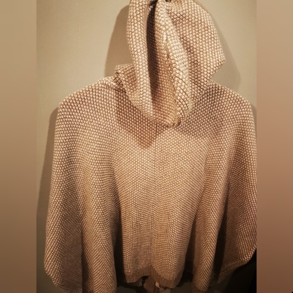 Burberry Blue Label Poncho Sweater - Picture 2 of 5